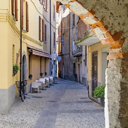 Vicolo Portelle - Indoor Private Parking & Bike Storage *
